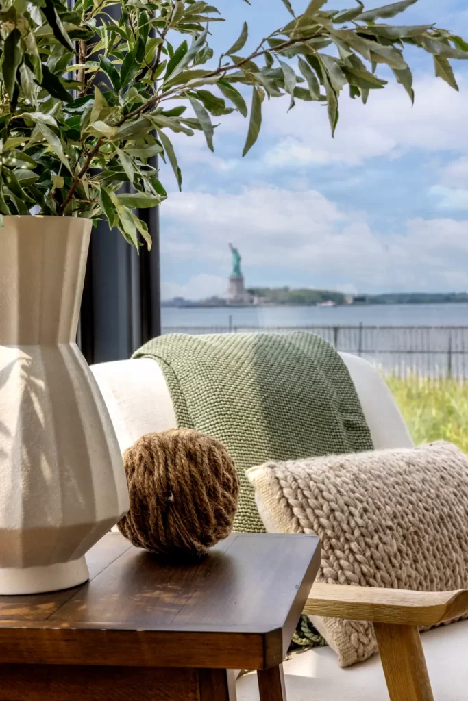 http://Collective%20Retreat%20NYC%206%2020%2023%202073
